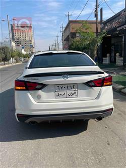 نیسان ئەلتیما